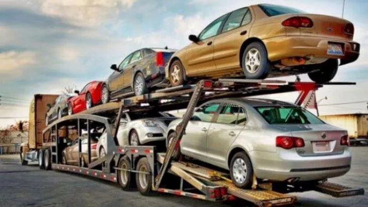 Gürcüstandan maşın və şərab axını - səbəb inhisarçılıqdır, yoxsa...