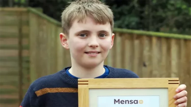 12 yaşlı uşaq alimlərin edə bilmədiyini etdi