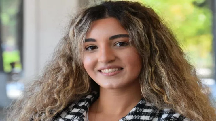 Gənc seçici: “Seçki məntəqəsində qeydiyyatımı yoxlamışam, həvəslə səsvermə gününü gözləyirəm”