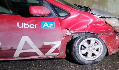 Bakıda yol kəsişməsində maşınlar toqquşub - FOTO