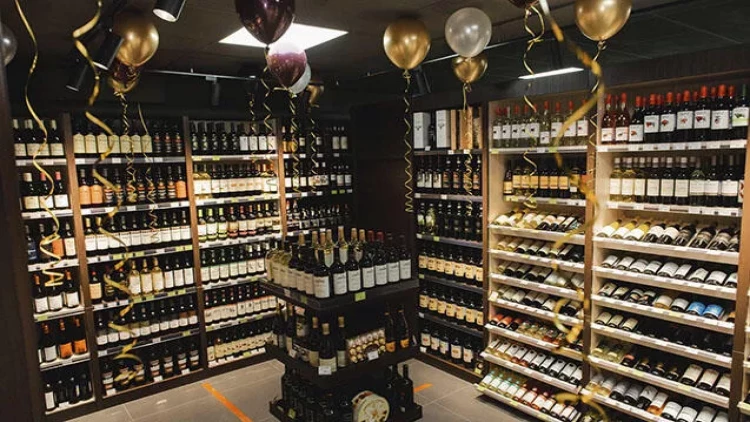 Ərəb ölkəsində ilk spirtli içki mağazası açılacaq