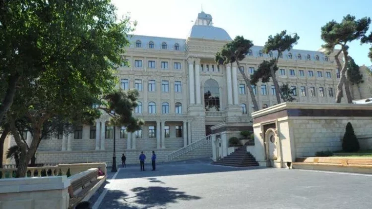 6 nömrəli məktəbin şagirdi başqa məktəbə köçürüldü - YENİLƏNİB