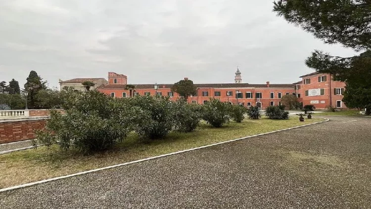 Ermənilərin Qarabağdan oğurladığı 3 min illik qılınc - FOTO