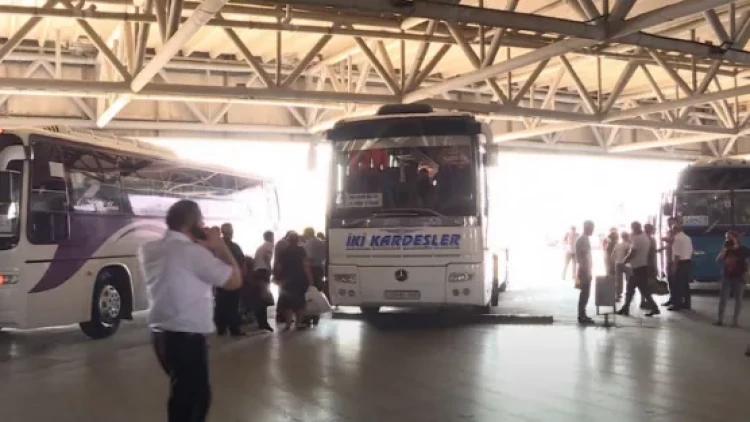 Avtovağzaldan öncədən bilet alarkən komissiya haqqı tutulur – İDDİA - VİDEO