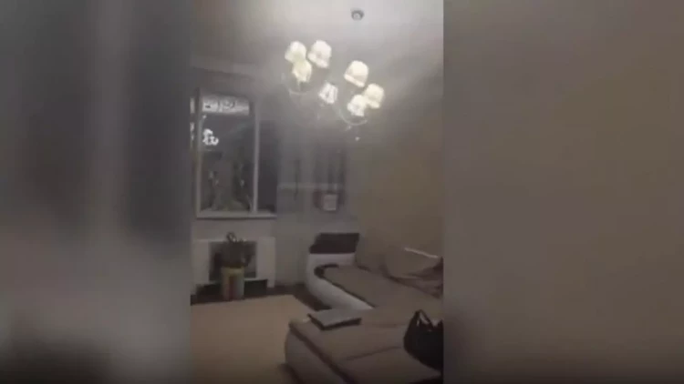 Çində zəlzələ anı kameralara belə əks olundu - VİDEO