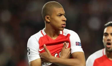 Mbappe PSJ illə yollarını ayırır