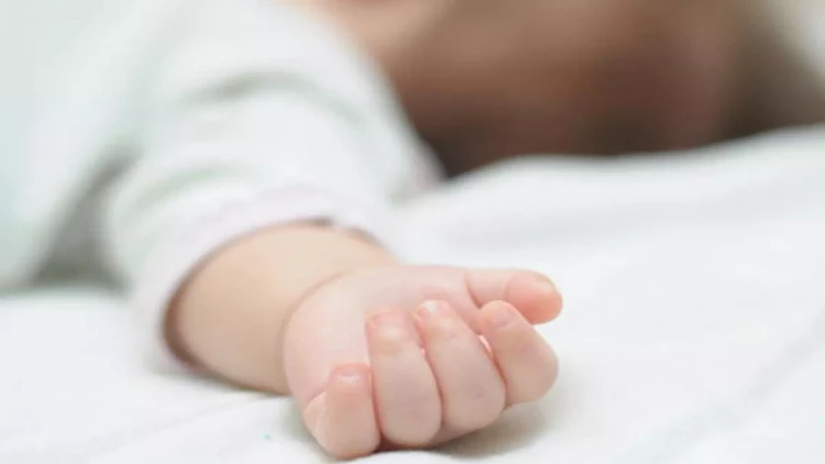 Gəncədə 10 aylıq qız xəstəxanada ölüb