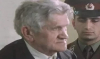 Moskva rəhbərliyinin “toxunulmaz” şəxsə çevirdiyi direktor – onun qəbul otağında işıqfor quraşdırılıb...