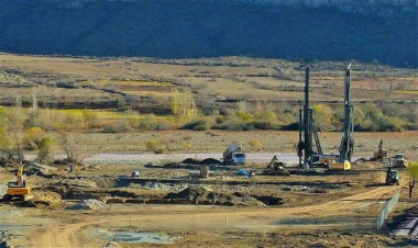 Azərbaycanı Naxçıvanla birləşdirən yol iqtisadiyyata necə təsir edəcək? - AÇIQLAMA