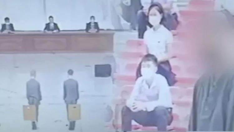 Şimali Koreyada iki gənc belə cəzalandırıldı - ŞOK SƏBƏB - FOTOlar