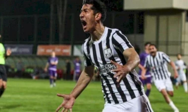 “Neftçi”nin 2 futbolçusu “Turan Tovuz”da