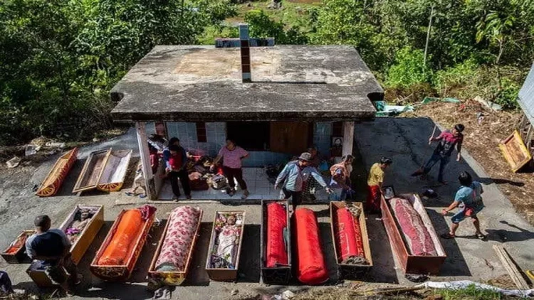 Dünyanın ən qəribə dəfn adətləri - 