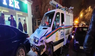 Bakıda FHN-in texnikası qəzaya uğradı: xəsarət alanlar var - FOTOlar