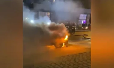 Bakıda avtomobil yandı - VİDEO