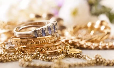 Azərbaycanlı aeroportda 10 milyonluq qızılla tutuldu