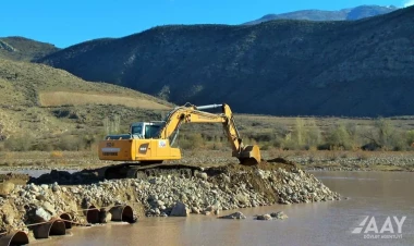 Azərbaycanın əsas hissəsini Naxçıvanla birləşdirən yol tikintisindən görüntülər - VİDEO