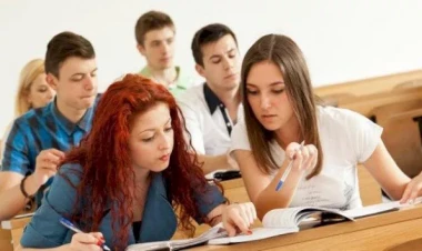 Azərbaycanda nə qədər tələbə təqaüd alır? - AÇIQLAMA