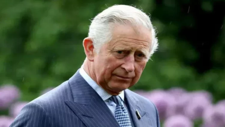 III Çarlz xəstəxanaya yerləşdiriləcək