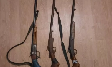 Şirvan sakinləri sənədsiz ov tüfənglərini polisə könüllü təhvil verib