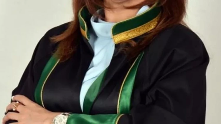 Azərbaycanda ən yaşlı və ən gənc vəkil qadındır