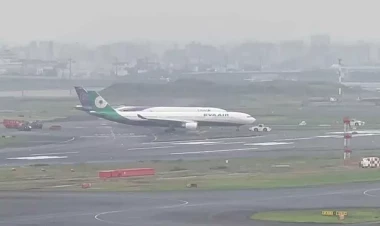 Aeroportda iki təyyarə toqquşdu