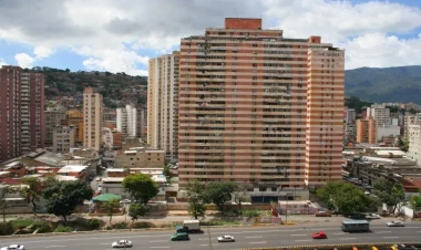 ABŞ-ın “iqtisadi soyqırımı”: Bu ölkə 642 milyard itirdi