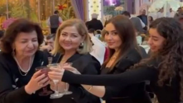 Kübra Əliyevanın nəvəsi və nəticəsi - VİDEO