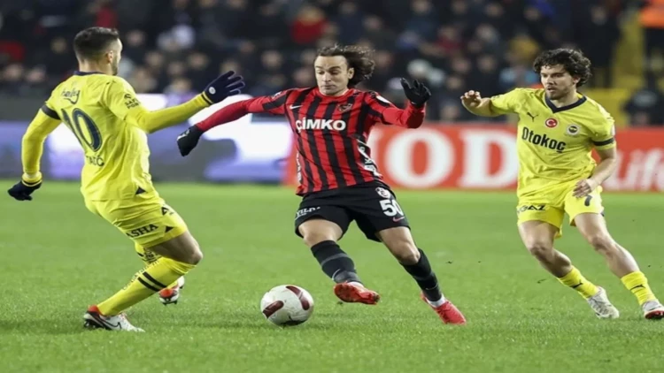 “Fənərbağça” səfərdə çətin qələbə qazanıb