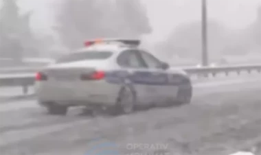 Polis maşını belə sürüşdü - VİDEO