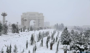 Gəncəyə ilk qar yağıb