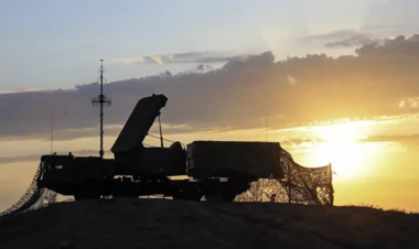 Ukrayna Berdyansk şəhərini vurdu