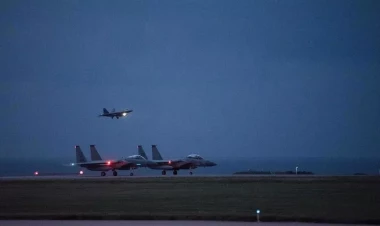 ABŞ və Böyük Britaniya Yəmənin paytaxtına yeni hava zərbəsi endirib