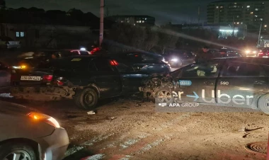 Abşeronda üç avtomobil toqquşub, xəsarət alanlar var - FOTOlar