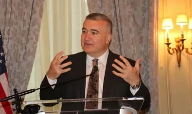 Bu məqalənin yazılması təəssüf doğrur - Səfir