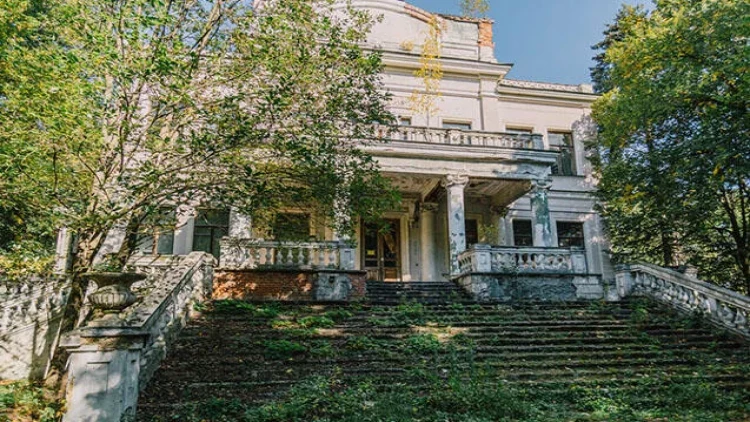 Stalinin bağ evində iki cəsəd tapıldı