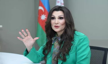 “Gülyazla sənətlə, geyimlə bağlı mübahisələrimiz olur” - Gülyanaq