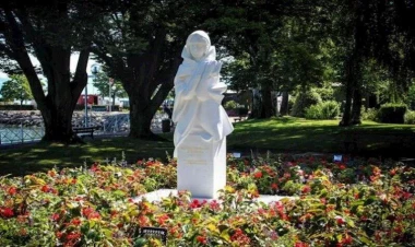 Fransız senator və deputatlar Natəvanın abidəsinə qarşı vandalizmi pisləyiblər