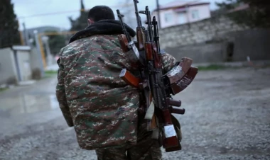 Ermənistanda bu şəxslər avtomat silah gəzdirə biləcək