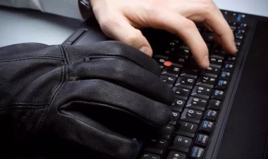 “L’Opinion” Bakıda fransız casusun ifşasının yeni təfərrüatlarını açıqladı