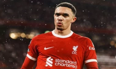 “Liverpul” müdafiəçisini itirib