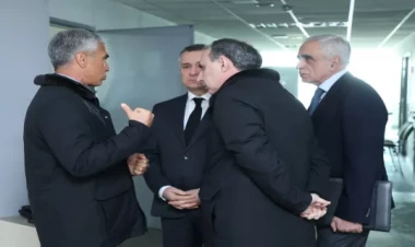 Rəsmilər yanğın yerinə getdilər - FOTO