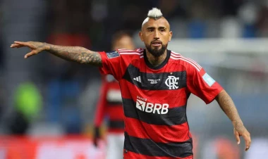 Vidal erməni futbolçunu axmaq adlandırdı