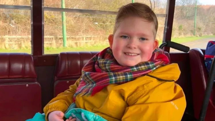 Beyinsiz doğulan bu uşaq bütün tibb aləmini şoka saldı - FOTOlar