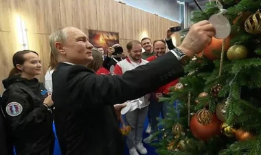 Putin səkkiz yaşlı qızın arzusunu yerinə yetirdi - VİDEO