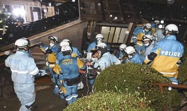 90 yaşlı qadın zəlzələdən 6 gün sonra xilas edildi