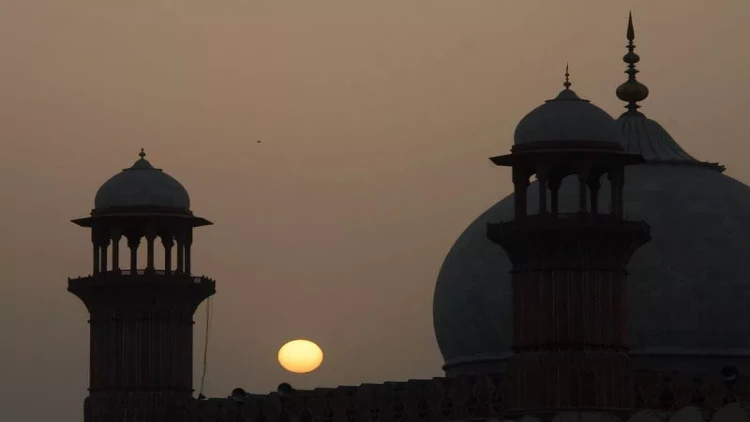 200 dollara ərinə məscid videosu çəkdirən qadın saxlanıldı - MOSSAD əməliyyatının detalları - FOTOlar