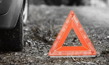 Azərbaycanda avtomobil aşdı - bir ailənin 3 üzvü yaralandı - FOTOlar