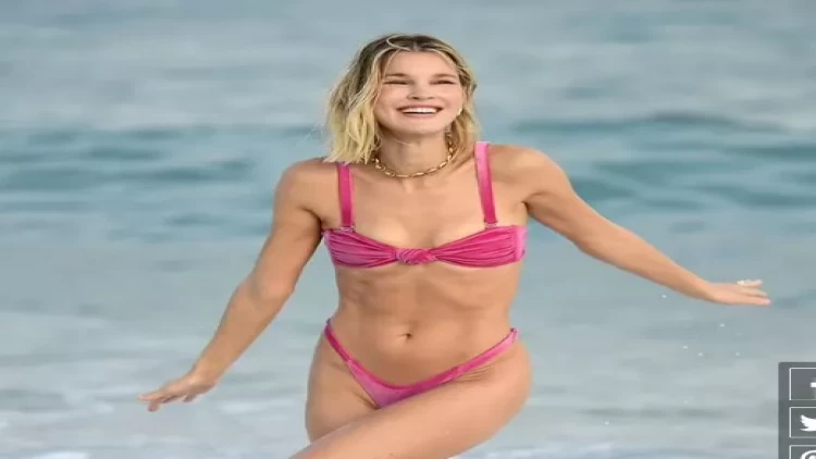 Cazibədar modeldən bikinili FOTOSESSİYA