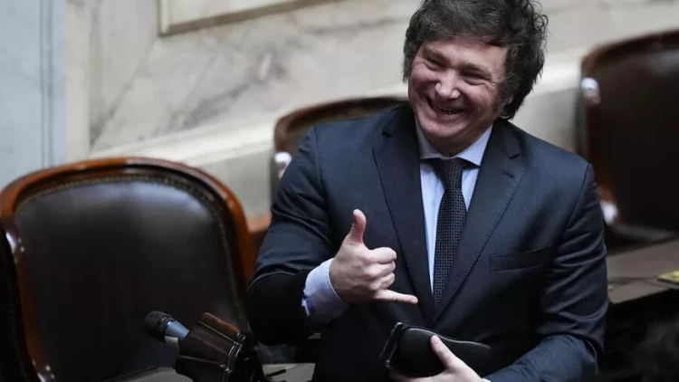 Argentina prezidenti Miley: “Nəticəni 15 ildən sonra görəcəksiniz”