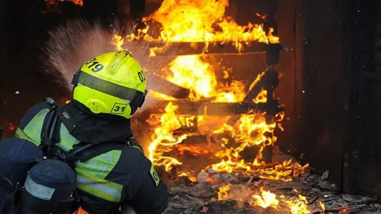 Dəhşətli yanğın - 3 uşaq evdə yanaraq öldü